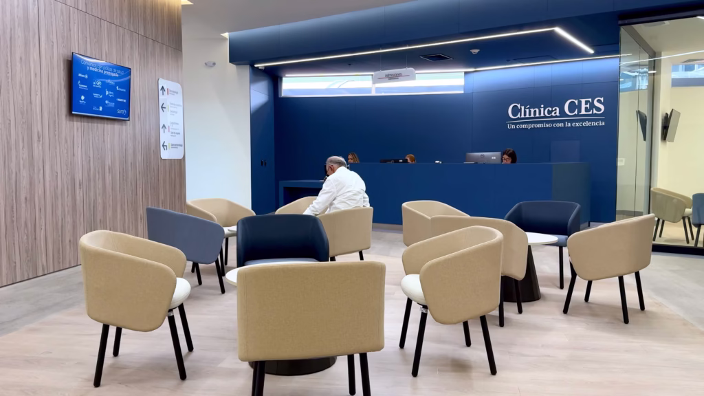 proyecto-clínica-ces-medellín-fabricante-mepal-carvajal-espacios-10_optimized