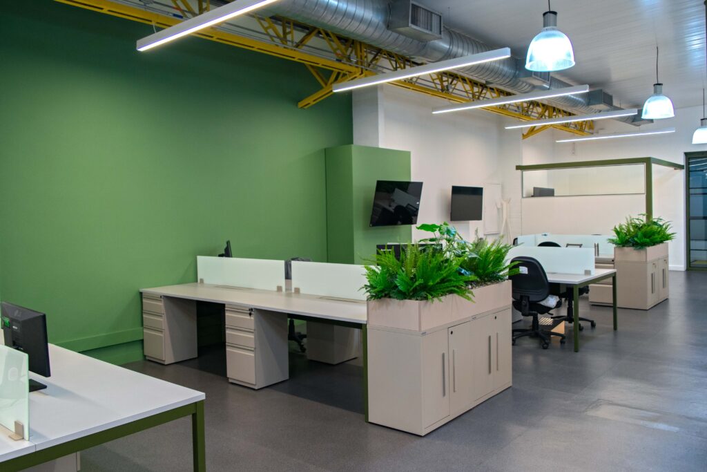 Oficinas Cristal mobiliario Mepal Carvajal Espacios 11